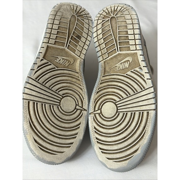 Nike Air Jordan 1 Low Paris Sneakers Shoes Women's Size 7 White Grey Athletic - Picture 8 of 16